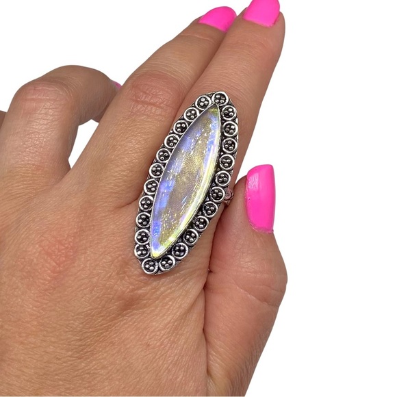 Elegant Silver and Purple Statement Ring - Picture 8 of 9